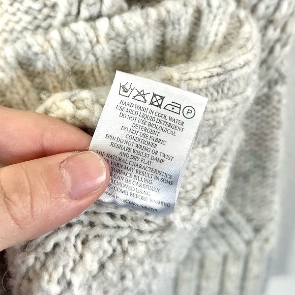 PURE Collection Cable‎ Knit V-Neck Wool & Alpaca Blend Sweater Size 2 - Picture 11 of 11